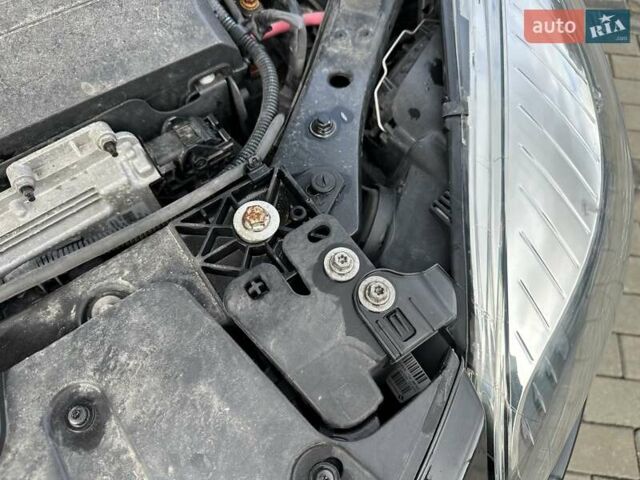 Черный Рено Меган, объемом двигателя 1.6 л и пробегом 198 тыс. км за 9200 $, фото 80 на Automoto.ua