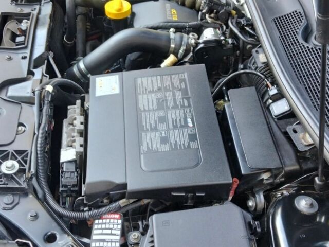 Черный Рено Меган, объемом двигателя 1.5 л и пробегом 233 тыс. км за 8900 $, фото 19 на Automoto.ua