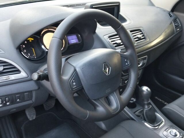 Черный Рено Меган, объемом двигателя 1.5 л и пробегом 233 тыс. км за 8900 $, фото 14 на Automoto.ua