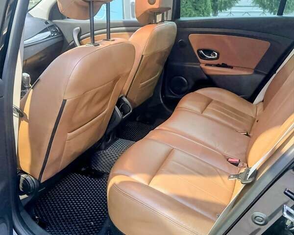 Черный Рено Меган, объемом двигателя 1.5 л и пробегом 235 тыс. км за 10500 $, фото 15 на Automoto.ua