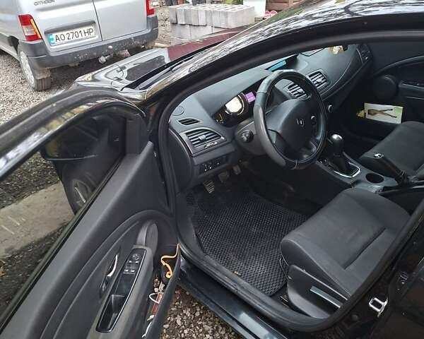 Рено Меган 2013 в Ужгороде на Automoto.ua Черный Рено Меган, объемом двигателя 1.5 л и пробегом 265 тыс. км за 7500 $, фото 4 на Automoto.ua