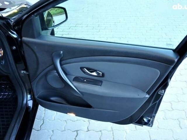 Черный Рено Меган, объемом двигателя 1.5 л и пробегом 240 тыс. км за 6999 $, фото 17 на Automoto.ua