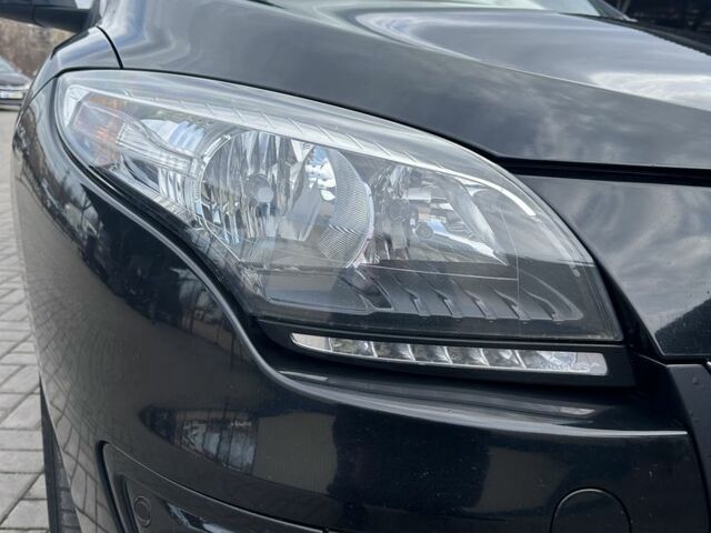 Черный Рено Меган, объемом двигателя 1.5 л и пробегом 183 тыс. км за 1599 $, фото 21 на Automoto.ua