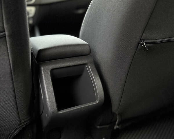 Черный Рено Меган, объемом двигателя 1.46 л и пробегом 215 тыс. км за 7300 $, фото 16 на Automoto.ua