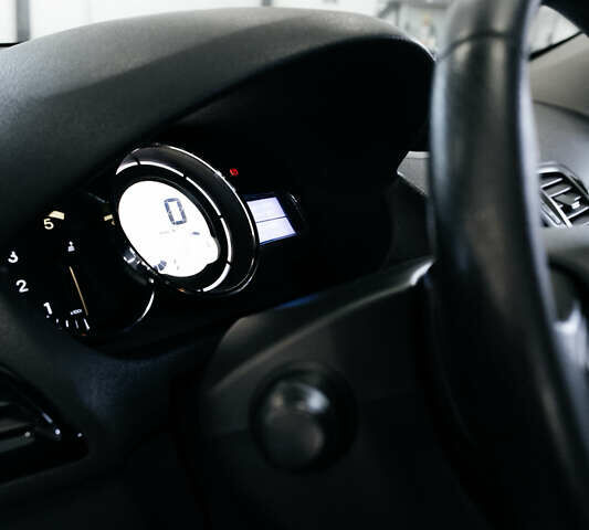 Черный Рено Меган, объемом двигателя 1.46 л и пробегом 290 тыс. км за 8400 $, фото 39 на Automoto.ua