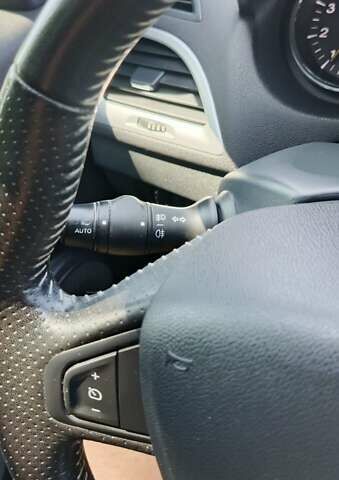 Чорний Рено Меган, об'ємом двигуна 1.46 л та пробігом 274 тис. км за 8500 $, фото 12 на Automoto.ua