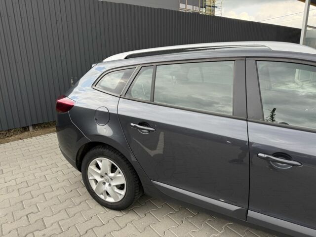 Черный Рено Меган, объемом двигателя 1.5 л и пробегом 329 тыс. км за 6700 $, фото 4 на Automoto.ua