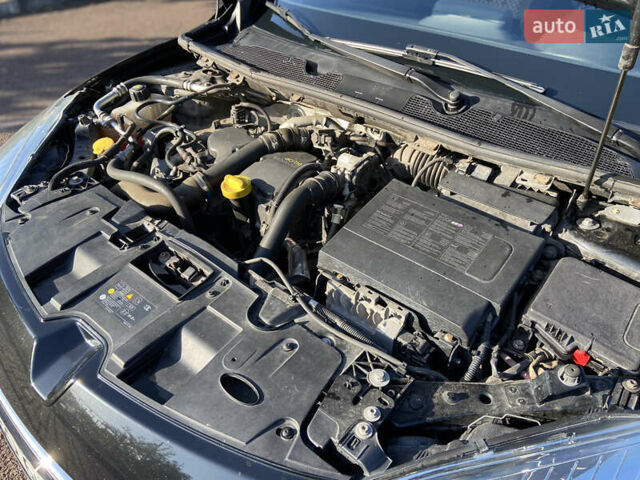 Черный Рено Меган, объемом двигателя 1.5 л и пробегом 236 тыс. км за 7500 $, фото 29 на Automoto.ua