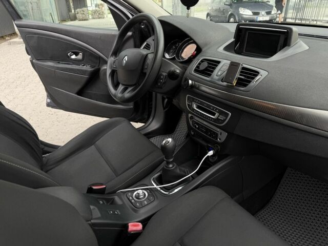 Черный Рено Меган, объемом двигателя 1.5 л и пробегом 329 тыс. км за 6700 $, фото 18 на Automoto.ua