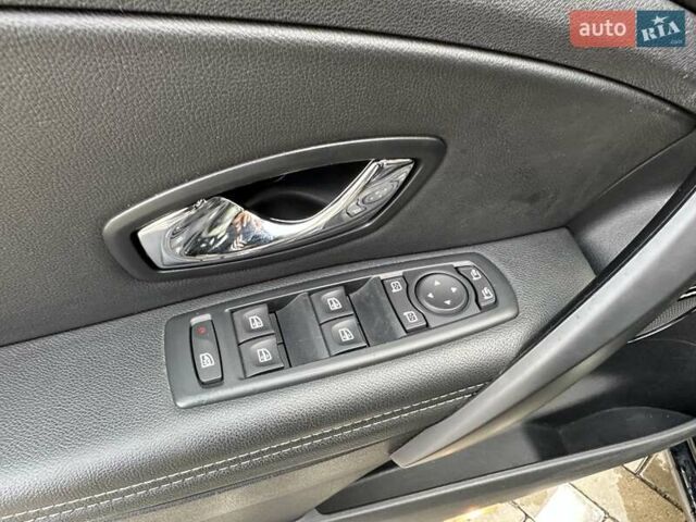 Чорний Рено Меган, об'ємом двигуна 1.6 л та пробігом 198 тис. км за 9500 $, фото 51 на Automoto.ua