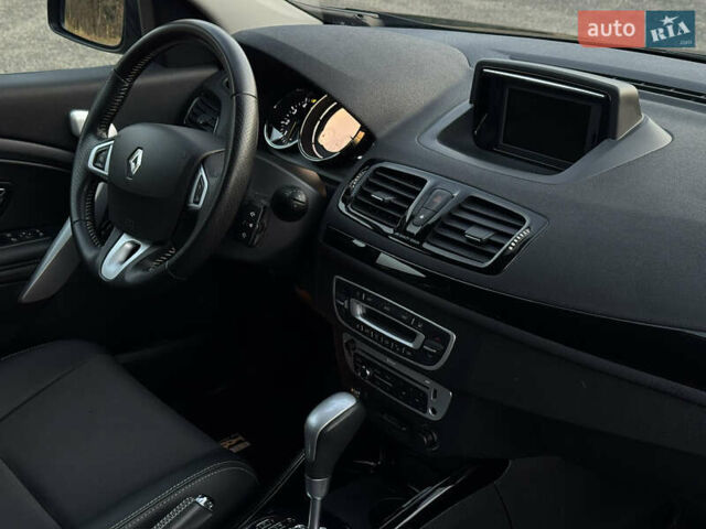 Черный Рено Меган, объемом двигателя 1.5 л и пробегом 240 тыс. км за 8950 $, фото 78 на Automoto.ua