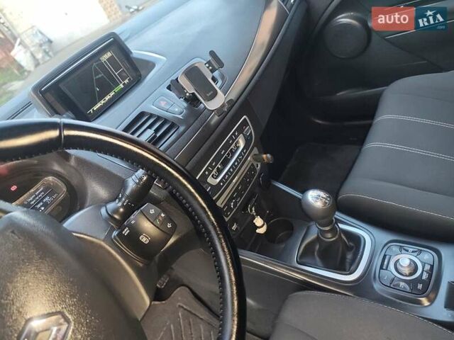 Черный Рено Меган, объемом двигателя 1.5 л и пробегом 283 тыс. км за 8400 $, фото 11 на Automoto.ua