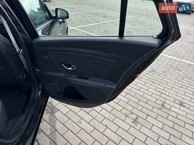 Черный Рено Меган, объемом двигателя 1.6 л и пробегом 198 тыс. км за 9200 $, фото 72 на Automoto.ua