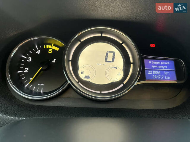 Чорний Рено Меган, об'ємом двигуна 1.5 л та пробігом 221 тис. км за 7299 $, фото 9 на Automoto.ua
