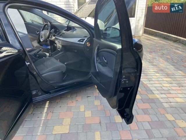 Черный Рено Меган, объемом двигателя 1.48 л и пробегом 308 тыс. км за 8200 $, фото 1 на Automoto.ua