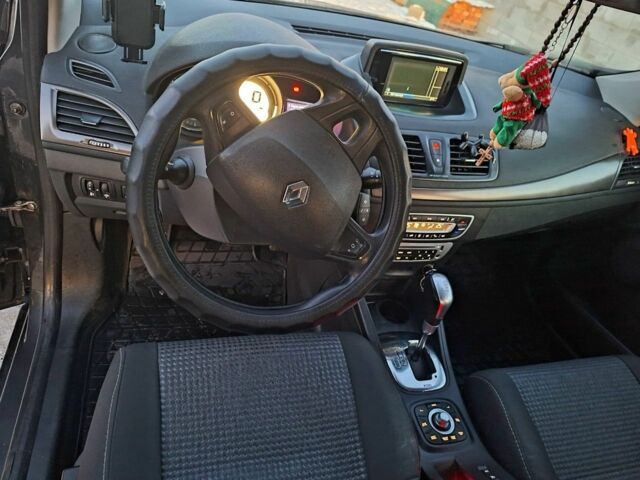 Черный Рено Меган, объемом двигателя 1.5 л и пробегом 240 тыс. км за 6500 $, фото 5 на Automoto.ua