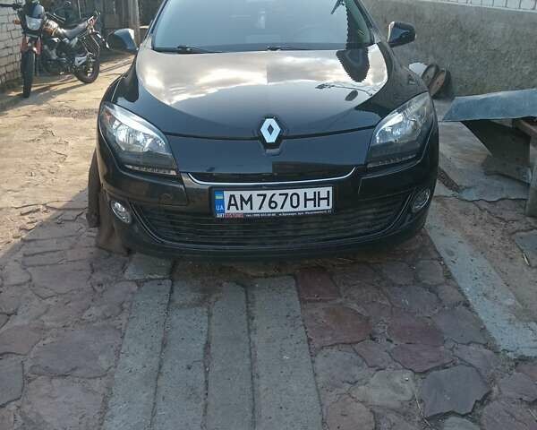 Чорний Рено Меган, об'ємом двигуна 1.46 л та пробігом 250 тис. км за 7800 $, фото 3 на Automoto.ua