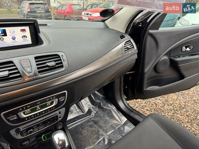 Черный Рено Меган, объемом двигателя 0 л и пробегом 221 тыс. км за 8500 $, фото 43 на Automoto.ua