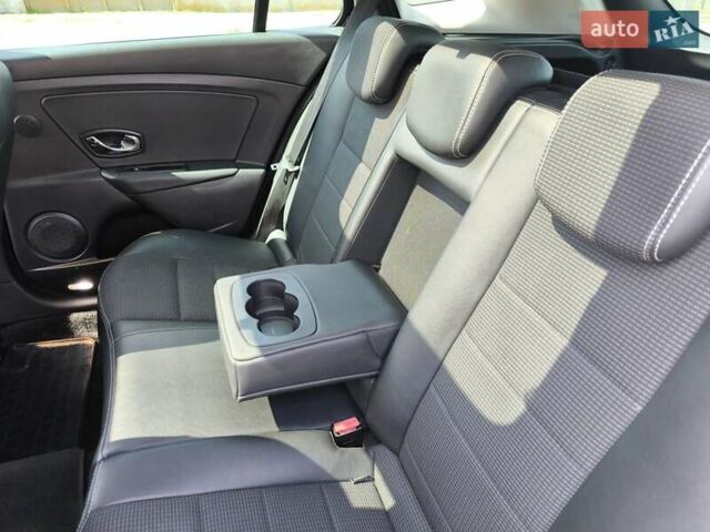 Черный Рено Меган, объемом двигателя 1.46 л и пробегом 300 тыс. км за 8500 $, фото 32 на Automoto.ua