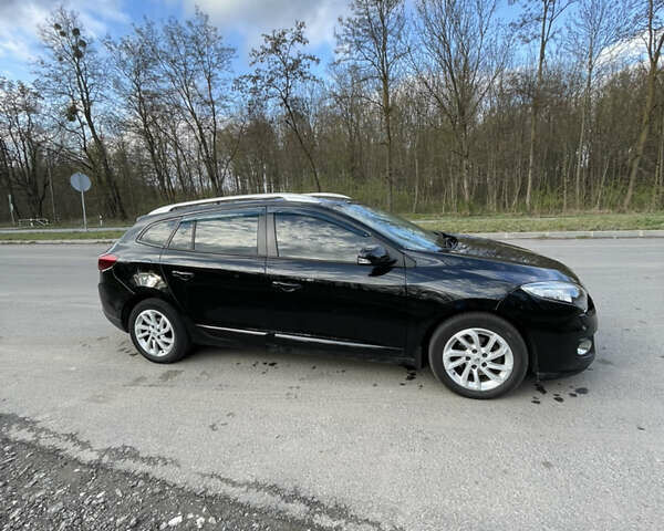 Черный Рено Меган, объемом двигателя 1.5 л и пробегом 300 тыс. км за 7400 $, фото 3 на Automoto.ua