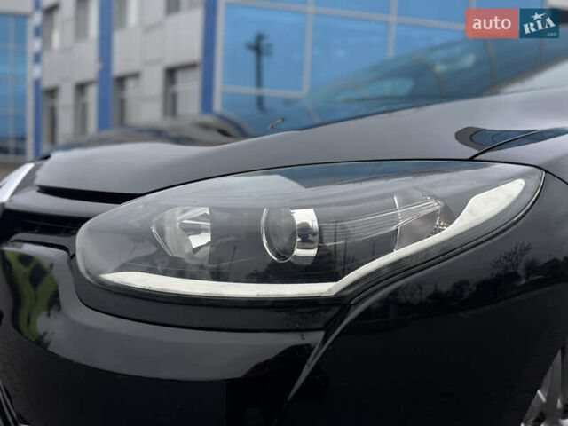 Черный Рено Меган, объемом двигателя 1.5 л и пробегом 237 тыс. км за 9300 $, фото 16 на Automoto.ua