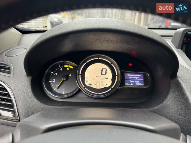 Чорний Рено Меган, об'ємом двигуна 1.5 л та пробігом 290 тис. км за 8350 $, фото 52 на Automoto.ua