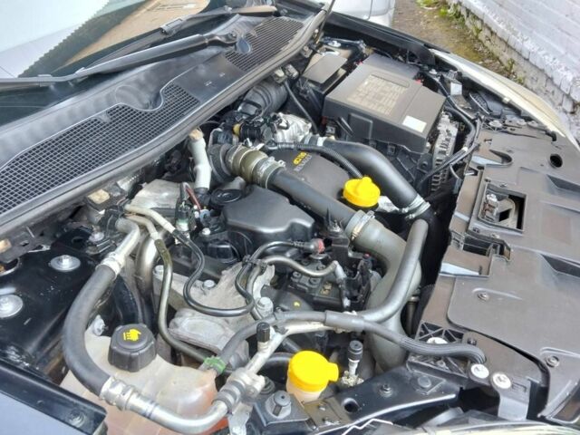 Черный Рено Меган, объемом двигателя 1.5 л и пробегом 233 тыс. км за 8900 $, фото 21 на Automoto.ua