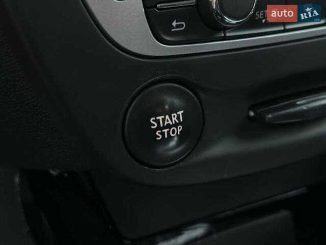 Черный Рено Меган, объемом двигателя 1.5 л и пробегом 240 тыс. км за 8950 $, фото 64 на Automoto.ua