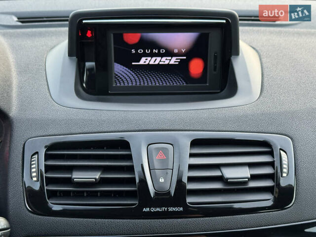 Черный Рено Меган, объемом двигателя 1.5 л и пробегом 240 тыс. км за 8950 $, фото 65 на Automoto.ua