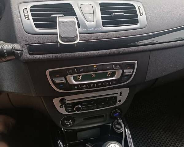 Чорний Рено Меган, об'ємом двигуна 1.5 л та пробігом 296 тис. км за 8350 $, фото 1 на Automoto.ua