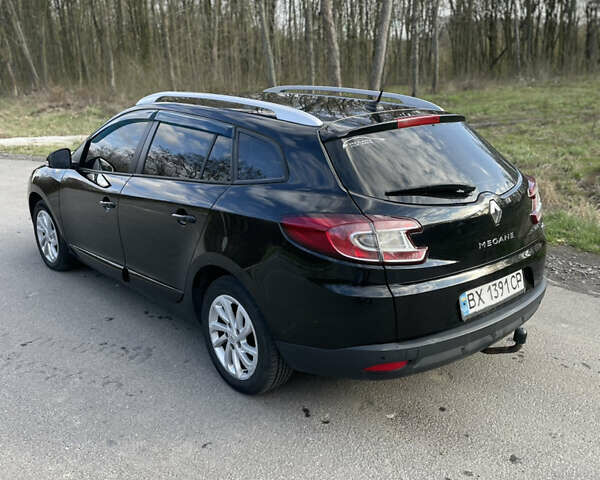Черный Рено Меган, объемом двигателя 1.5 л и пробегом 300 тыс. км за 7400 $, фото 5 на Automoto.ua