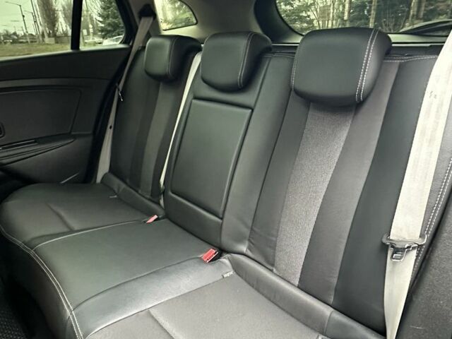 Черный Рено Меган, объемом двигателя 1.5 л и пробегом 260 тыс. км за 8600 $, фото 17 на Automoto.ua