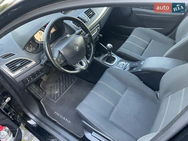 Черный Рено Меган, объемом двигателя 1.5 л и пробегом 283 тыс. км за 7200 $, фото 10 на Automoto.ua