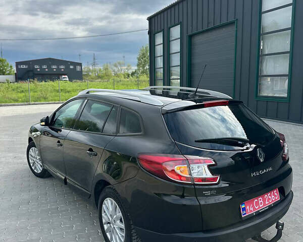 Черный Рено Меган, объемом двигателя 1.5 л и пробегом 240 тыс. км за 7700 $, фото 6 на Automoto.ua