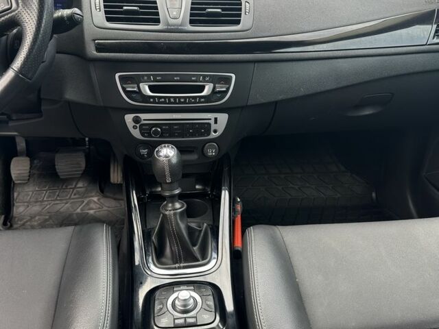 Черный Рено Меган, объемом двигателя 1.5 л и пробегом 183 тыс. км за 1599 $, фото 14 на Automoto.ua