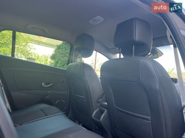 Чорний Рено Меган, об'ємом двигуна 1.5 л та пробігом 264 тис. км за 9300 $, фото 13 на Automoto.ua
