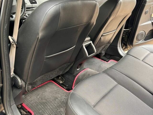 Черный Рено Меган, объемом двигателя 1.6 л и пробегом 227 тыс. км за 9000 $, фото 14 на Automoto.ua