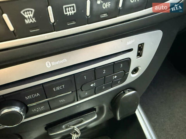 Черный Рено Меган, объемом двигателя 1.46 л и пробегом 255 тыс. км за 7000 $, фото 38 на Automoto.ua