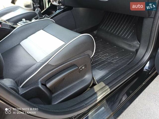 Чорний Рено Меган, об'ємом двигуна 1.46 л та пробігом 219 тис. км за 8600 $, фото 40 на Automoto.ua