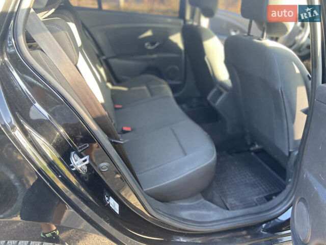 Черный Рено Меган, объемом двигателя 1.5 л и пробегом 236 тыс. км за 7500 $, фото 20 на Automoto.ua