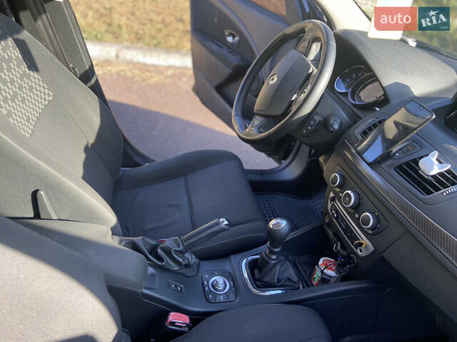Черный Рено Меган, объемом двигателя 1.5 л и пробегом 236 тыс. км за 7500 $, фото 22 на Automoto.ua
