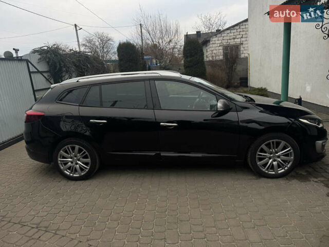 Черный Рено Меган, объемом двигателя 1.5 л и пробегом 238 тыс. км за 9200 $, фото 4 на Automoto.ua