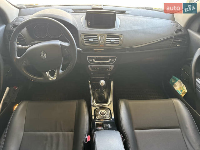 Черный Рено Меган, объемом двигателя 1.46 л и пробегом 266 тыс. км за 9100 $, фото 2 на Automoto.ua
