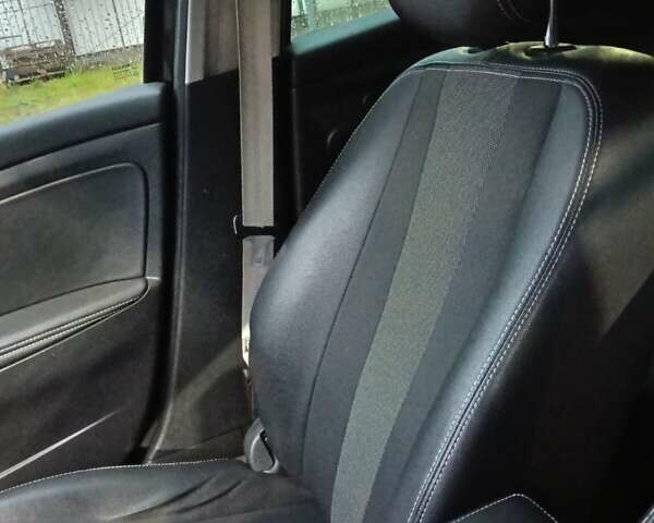 Черный Рено Меган, объемом двигателя 1.5 л и пробегом 277 тыс. км за 7600 $, фото 6 на Automoto.ua