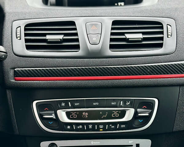 Чорний Рено Меган, об'ємом двигуна 1.5 л та пробігом 238 тис. км за 9600 $, фото 31 на Automoto.ua