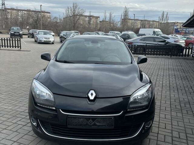 Черный Рено Меган, объемом двигателя 1.5 л и пробегом 183 тыс. км за 1599 $, фото 2 на Automoto.ua