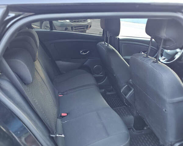 Черный Рено Меган, объемом двигателя 1.5 л и пробегом 390 тыс. км за 6800 $, фото 6 на Automoto.ua