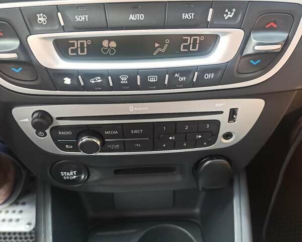 Черный Рено Меган, объемом двигателя 1.46 л и пробегом 228 тыс. км за 9400 $, фото 34 на Automoto.ua