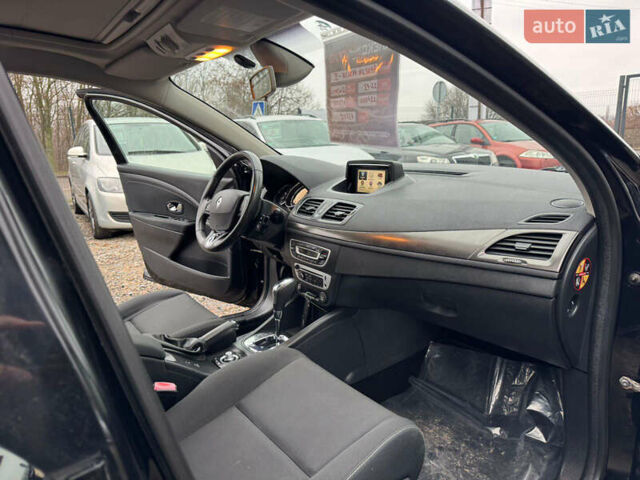 Черный Рено Меган, объемом двигателя 0 л и пробегом 221 тыс. км за 8500 $, фото 49 на Automoto.ua