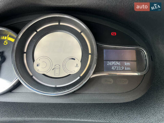 Черный Рено Меган, объемом двигателя 1.4 л и пробегом 270 тыс. км за 8500 $, фото 20 на Automoto.ua
